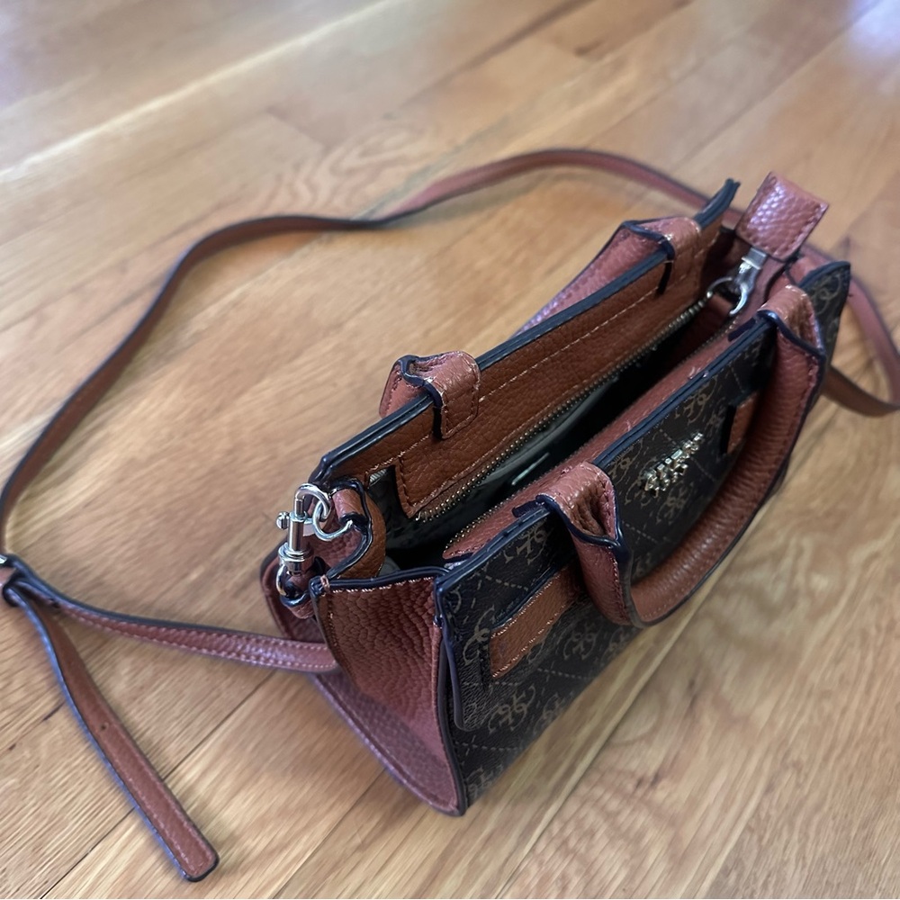 GUESS Black and Brown Women's Bag - Picture 7 of 8